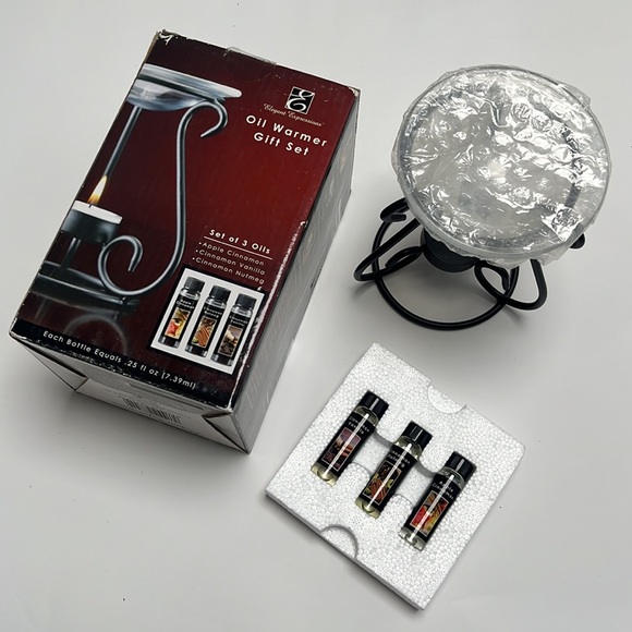 NWOT Elegant Expressions Oil Warmer Gift Set w/ 3 Scented Oils All Year Round - Picture 4 of 7